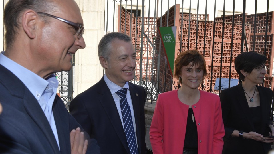 Vitoria-Gasteiz. Autogobernu ekitaldia. Iñigo Urkullu, Mikel Legarda, Ramiro González