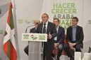 20150423 El PNV apuesta por la expansión del tranvía por el este y oeste en Gasteiz como clave para la movilidad sostenible